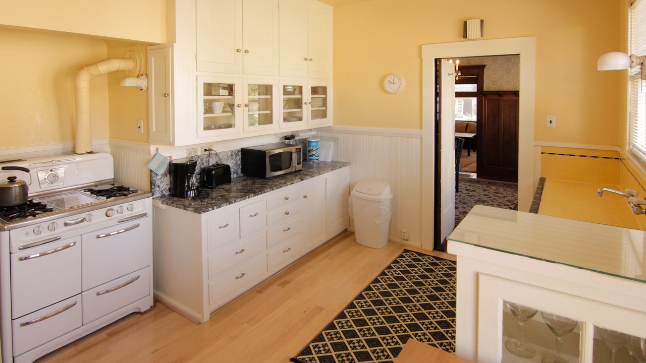 Photo of Kitchen in Piedmont Avenue