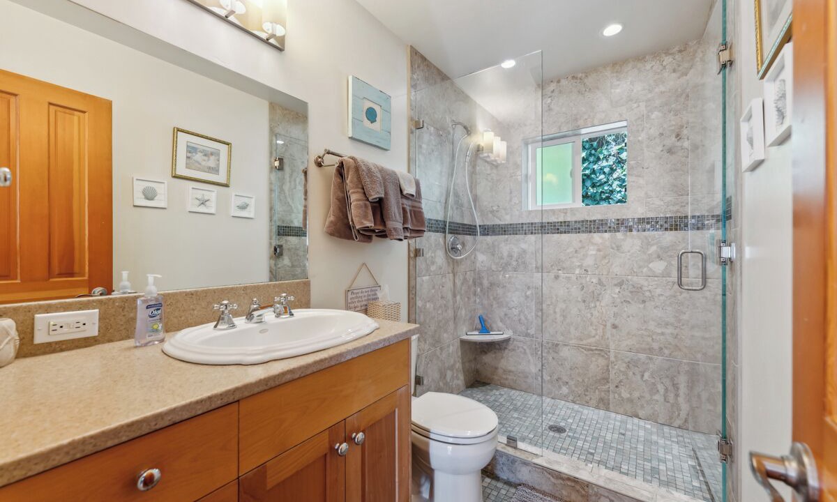 Photo of Bathroom in Summerland