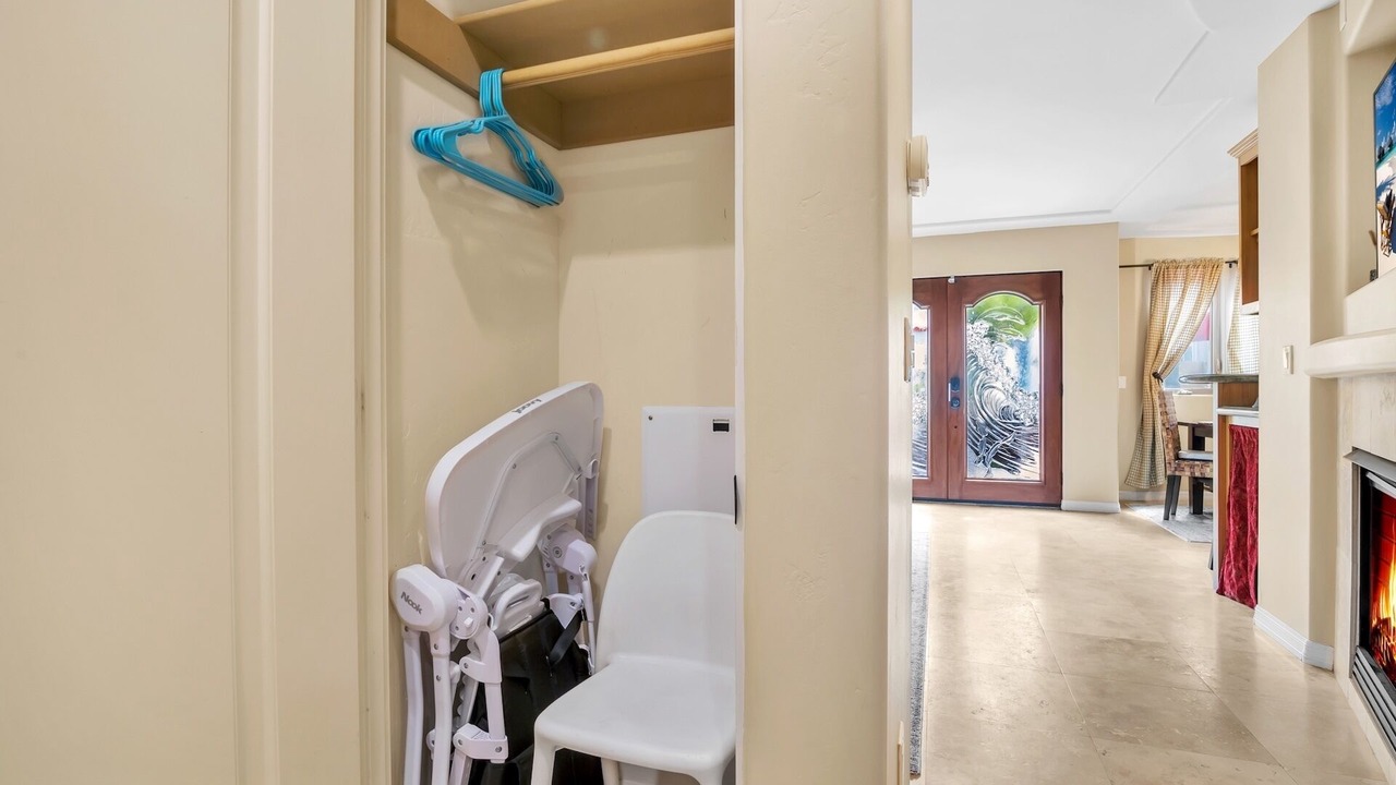 Photo of Livingroom in South Mission Beach