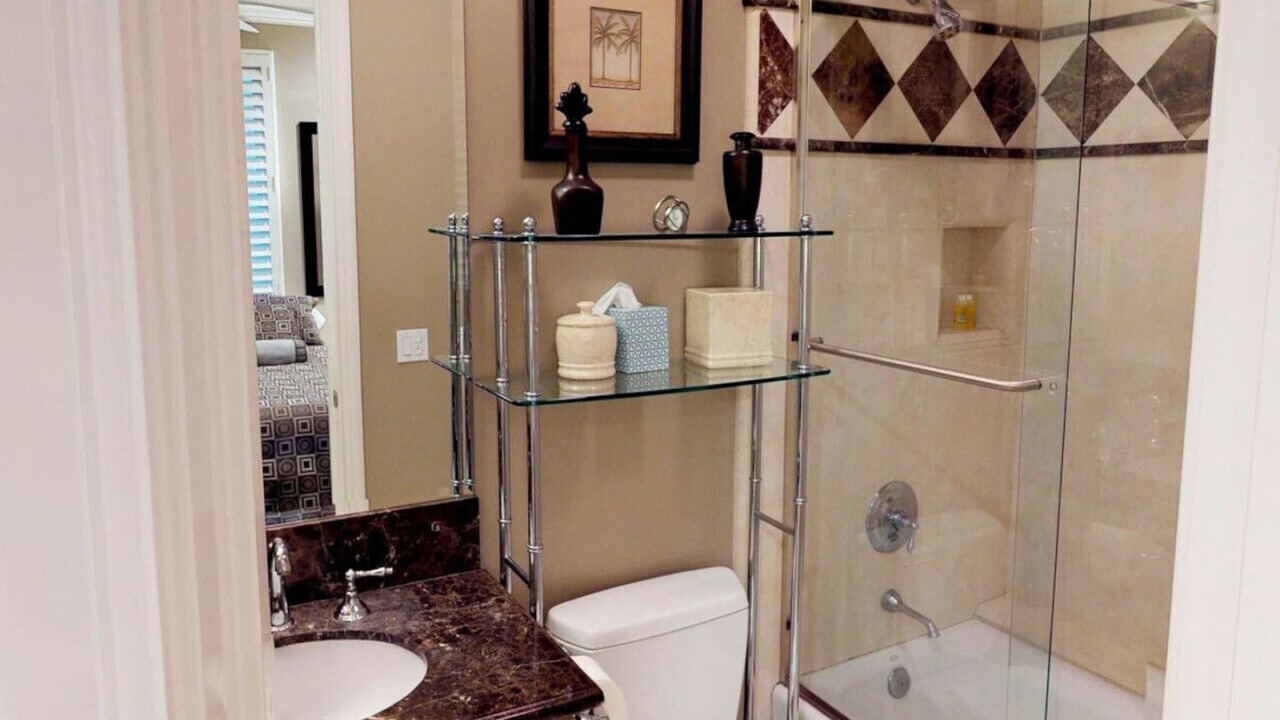 Photo of Bathroom in Sunset Beach