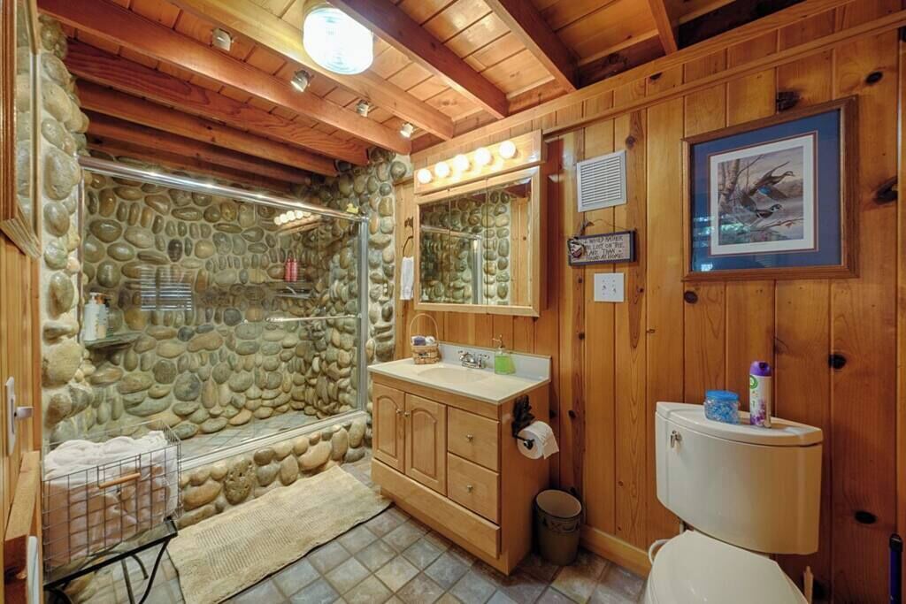Photo of Bathroom in Yosemite Forks