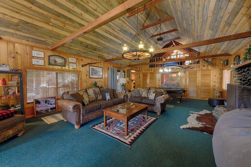 Photo of Bedroom in Yosemite Forks