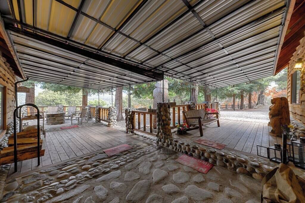 Photo of Patio Balcony in Yosemite Forks