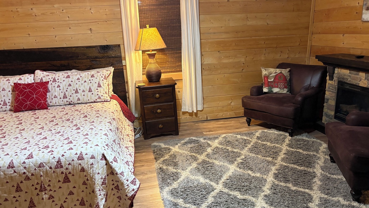Photo of Bedroom in Wears Valley