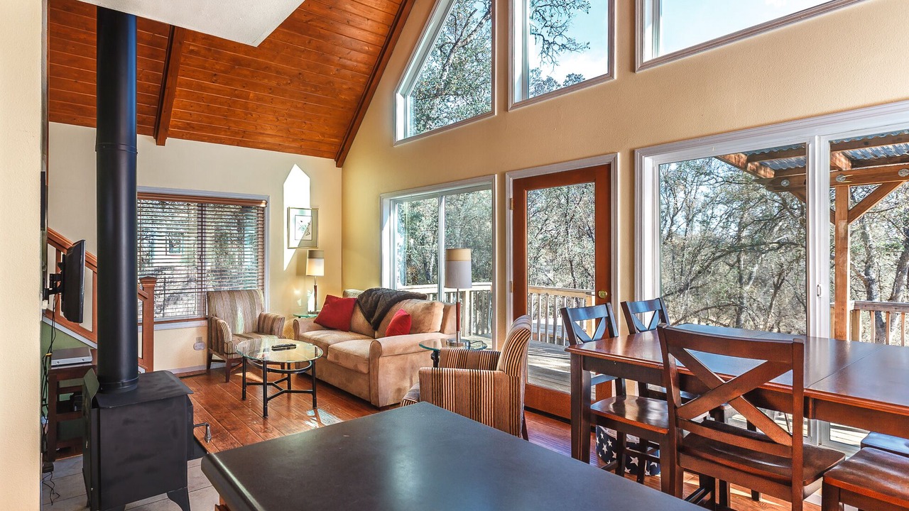 Photo of Livingroom in Mariposa