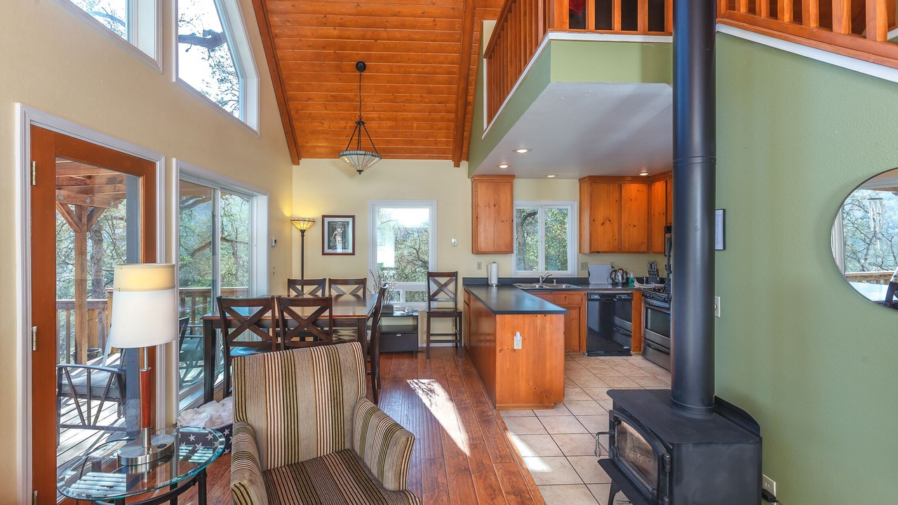 Photo of Livingroom in Mariposa