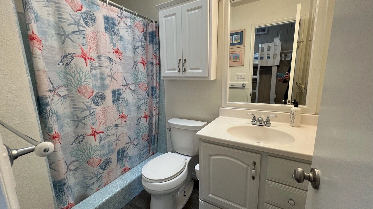Photo of Bathroom in South Mission Beach