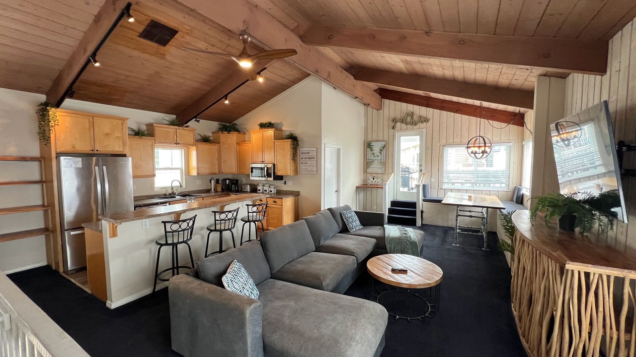 Photo of Livingroom in South Mission Beach