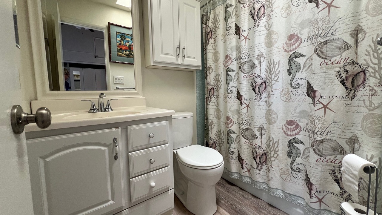 Photo of Bathroom in South Mission Beach