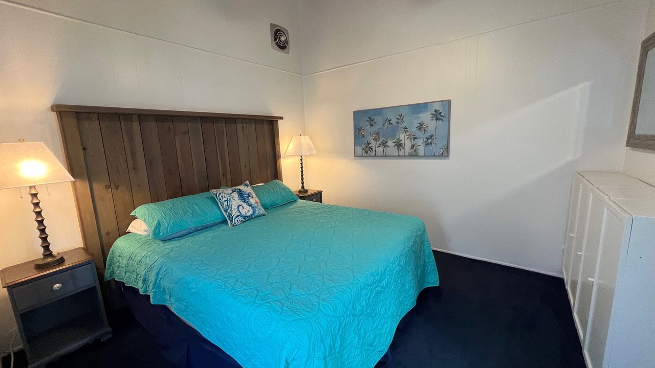 Photo of Bedroom in South Mission Beach