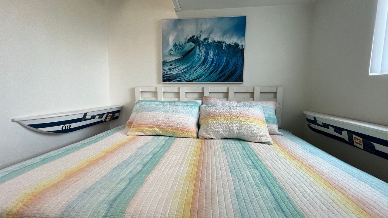 Photo of Bedroom in South Mission Beach