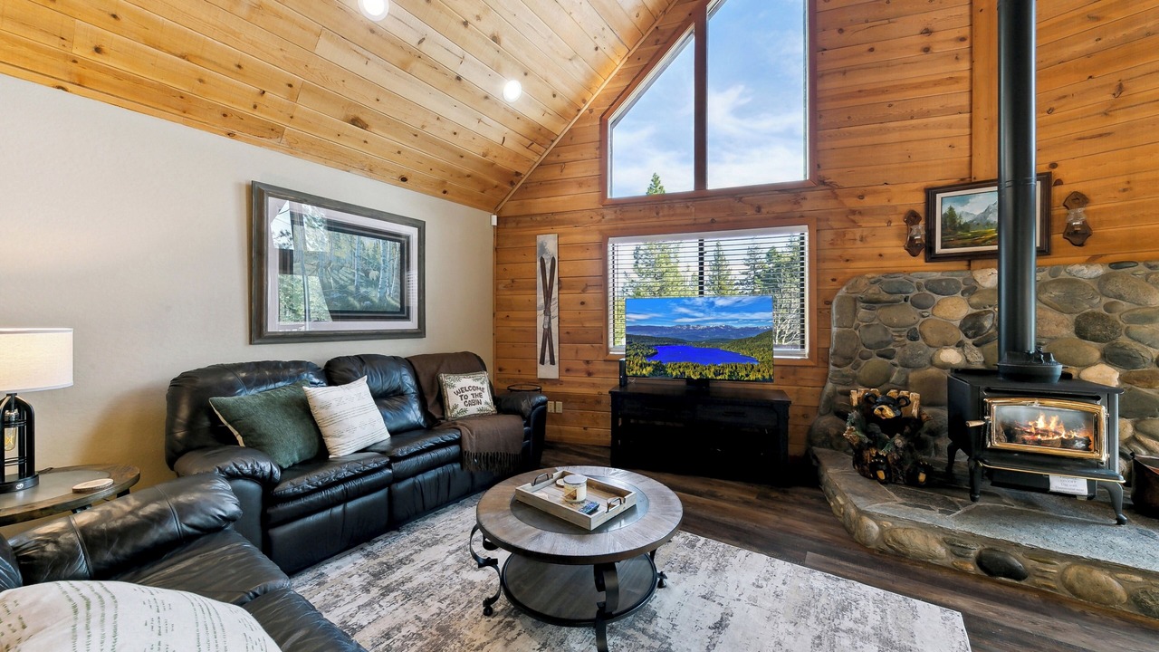 Photo of Livingroom in Truckee