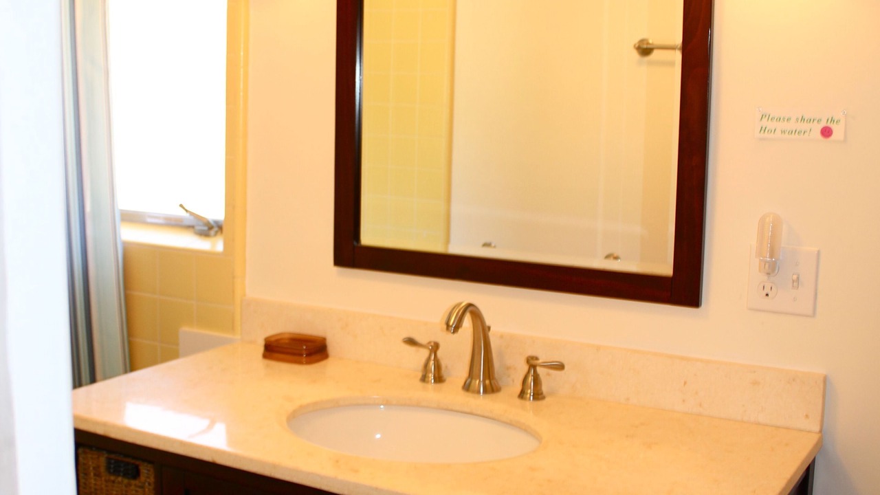 Photo of Bathroom in Al Tahoe