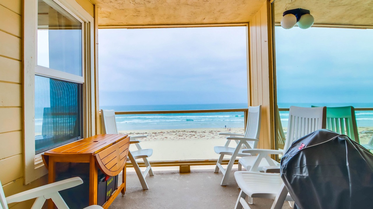 Photo of Patio Balcony in Mission Beach