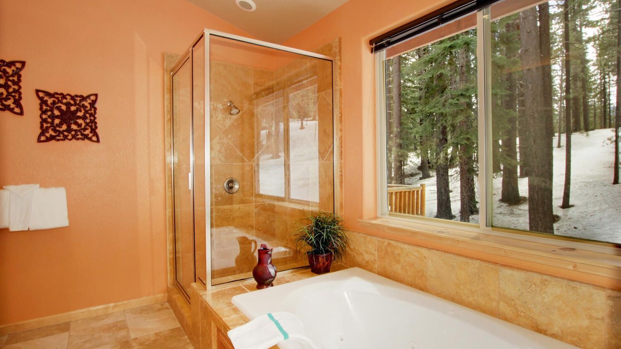 Photo of Bathroom in Pioneer Trail
