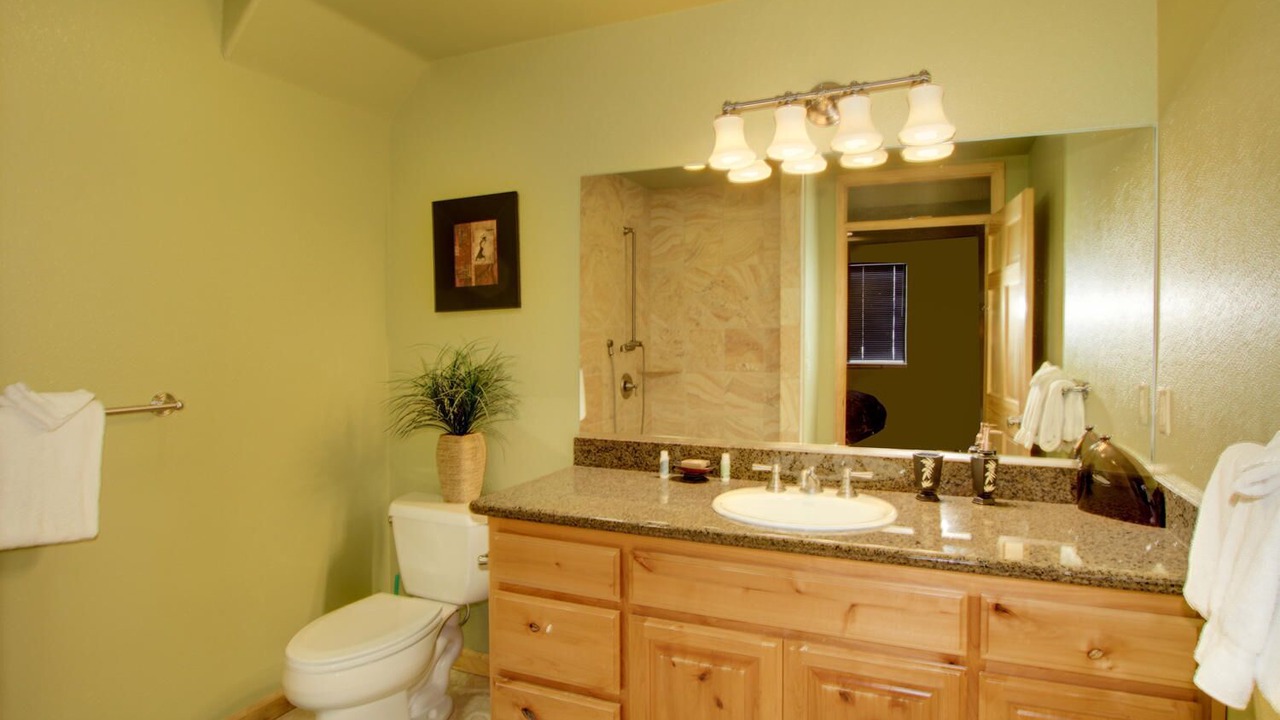 Photo of Bathroom in Pioneer Trail