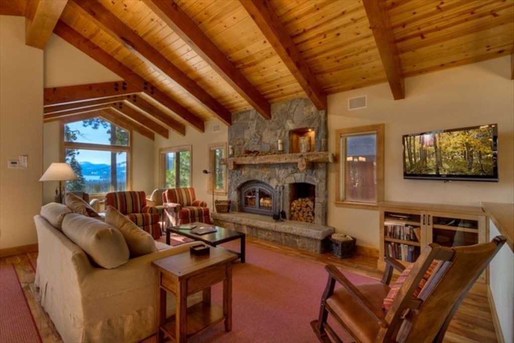 Photo of Livingroom in Tahoe Woods