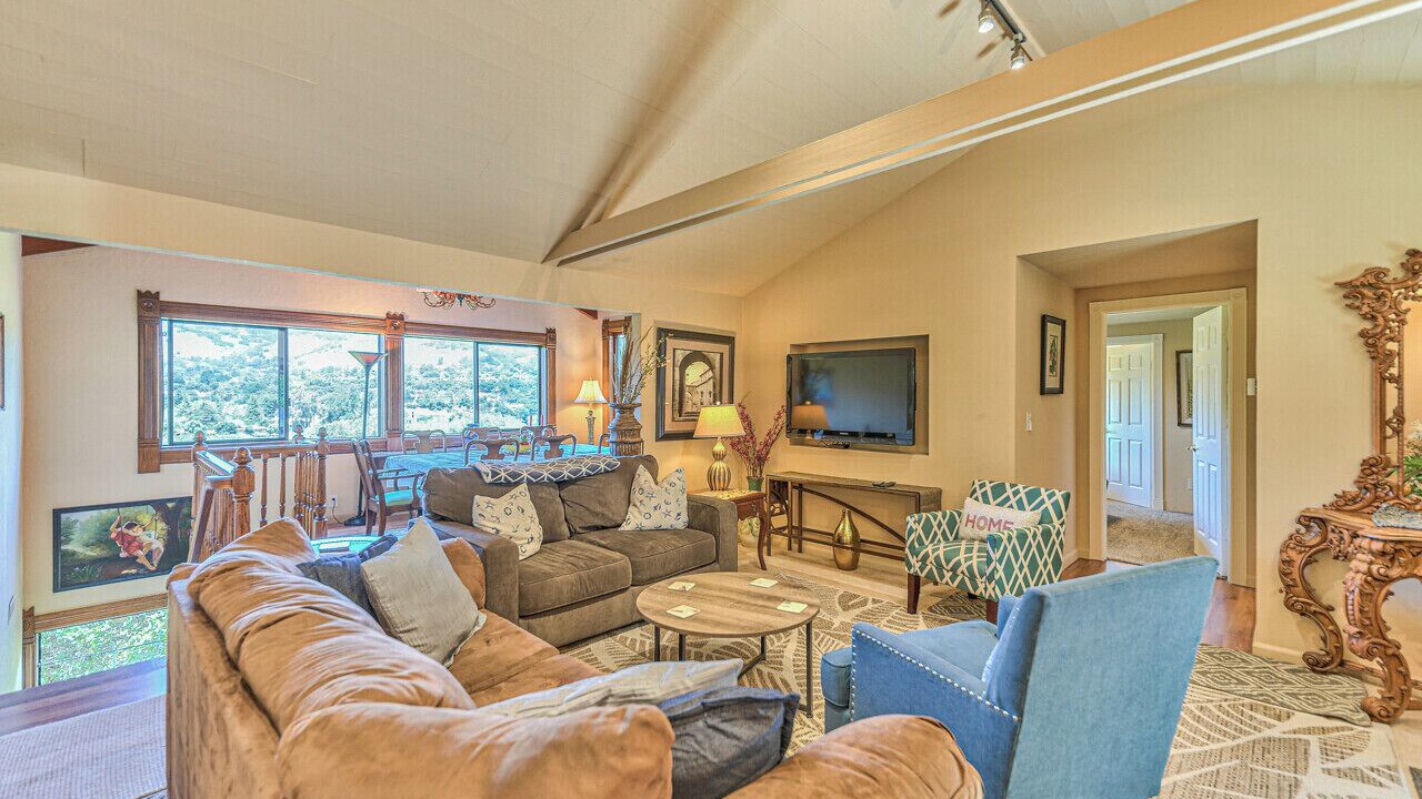 Photo of Bedroom in Carmel Valley