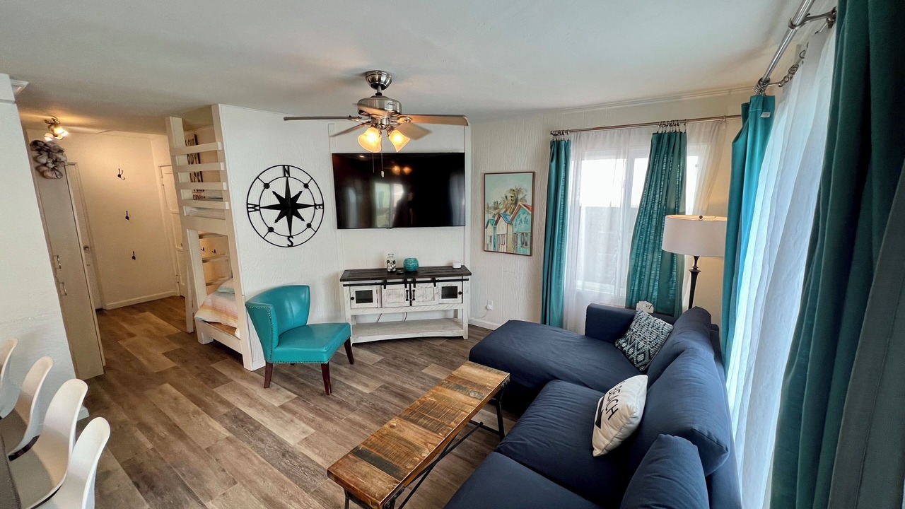 Photo of Bedroom in South Mission Beach