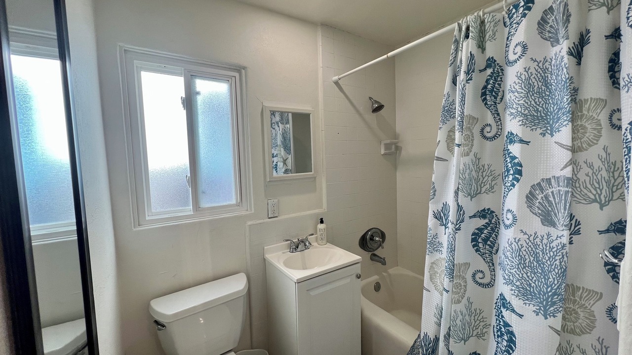 Photo of Bathroom in South Mission Beach