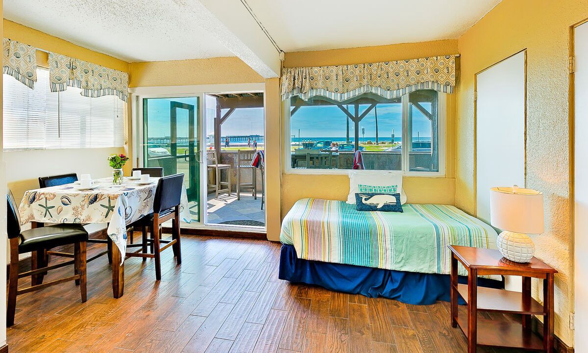 Photo of Bedroom in Ocean Beach