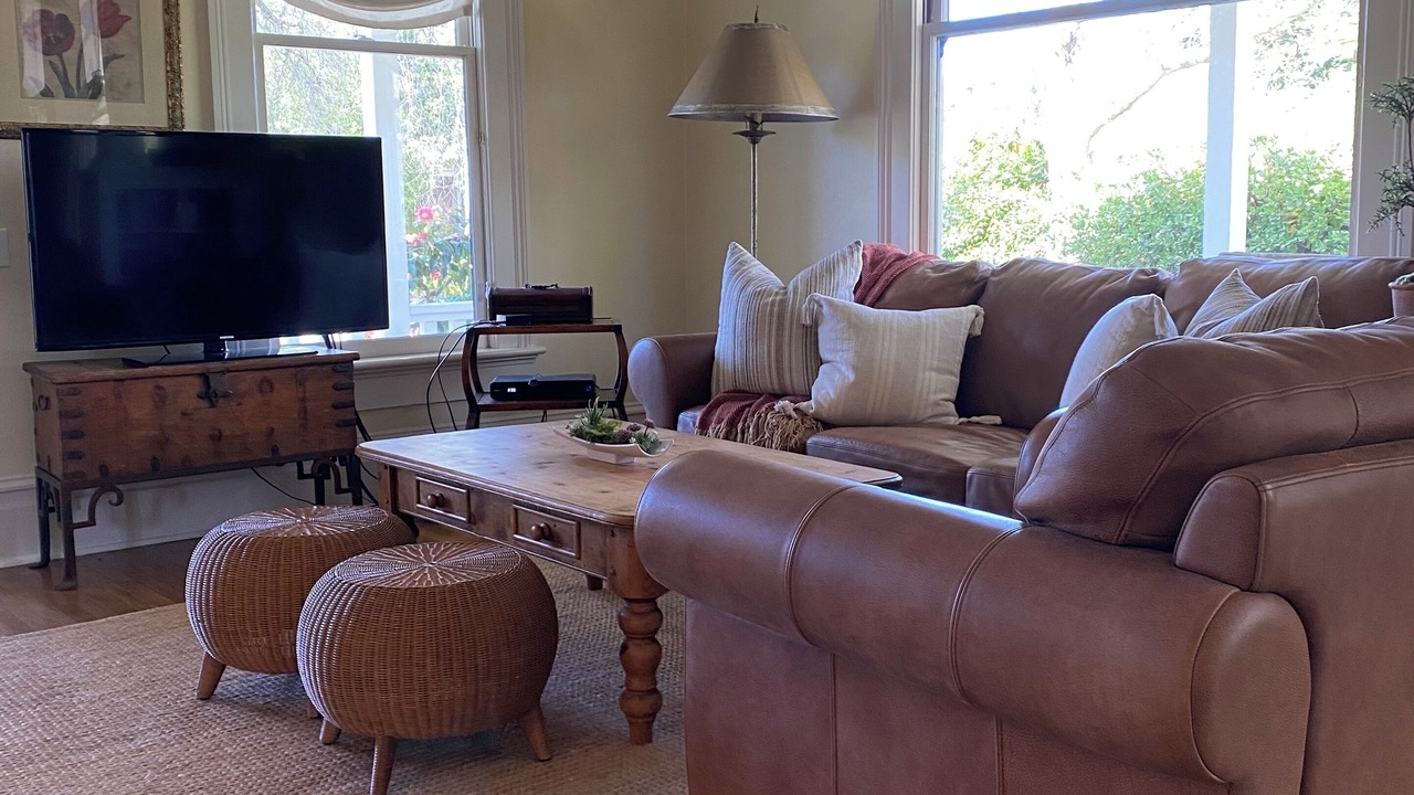 Photo of Livingroom in St. Helena