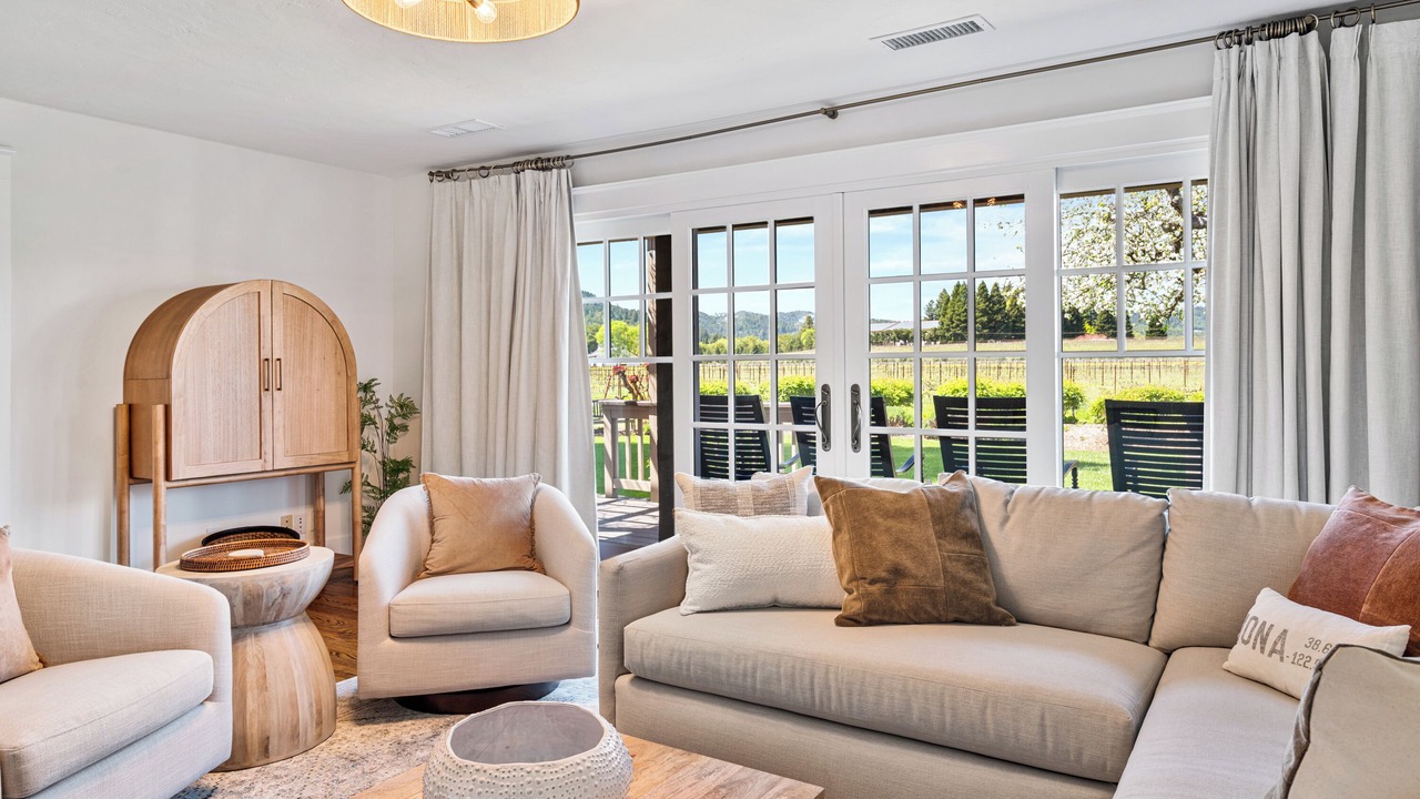 Photo of Livingroom in Healdsburg