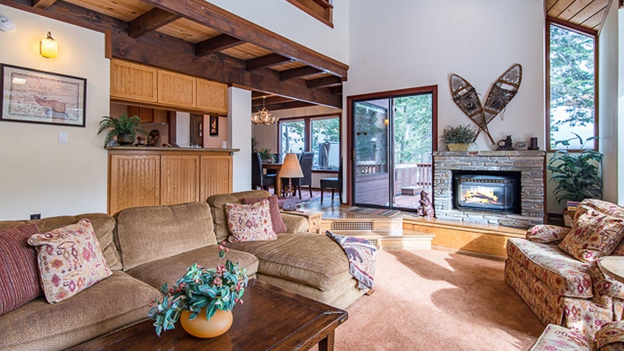 Photo of Livingroom in Alpine Meadows