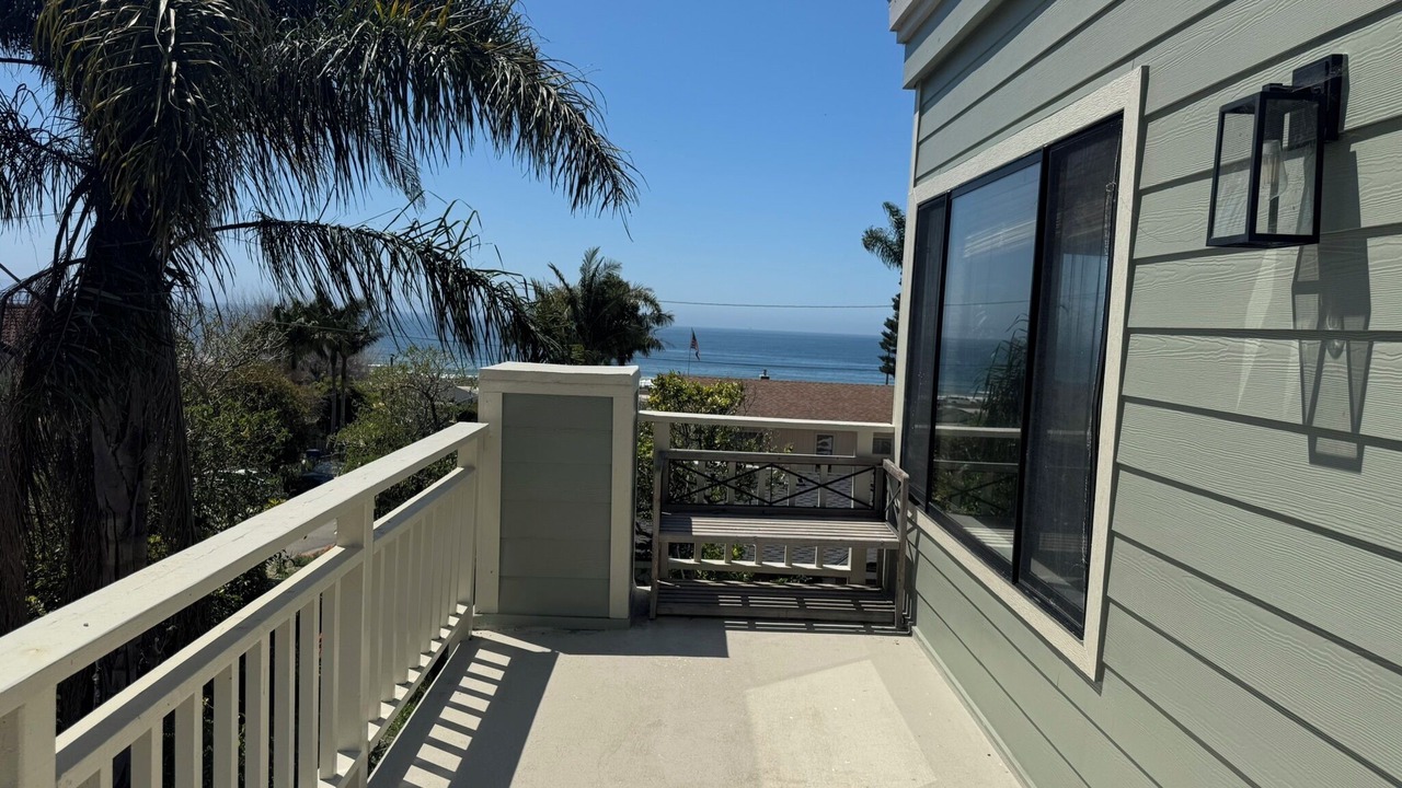Photo of Patio Balcony in La Conchita