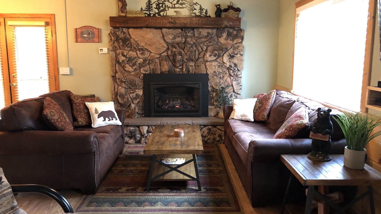 Photo of Livingroom in Pioneer Trail