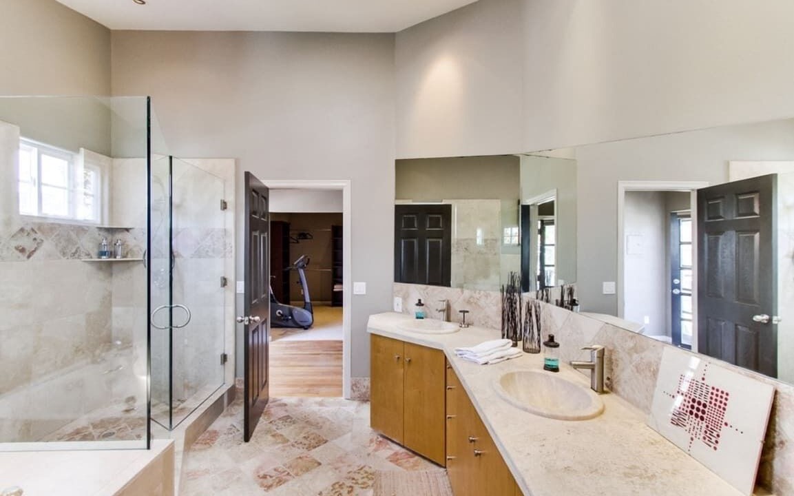 Photo of Bathroom in Sunset Cliffs