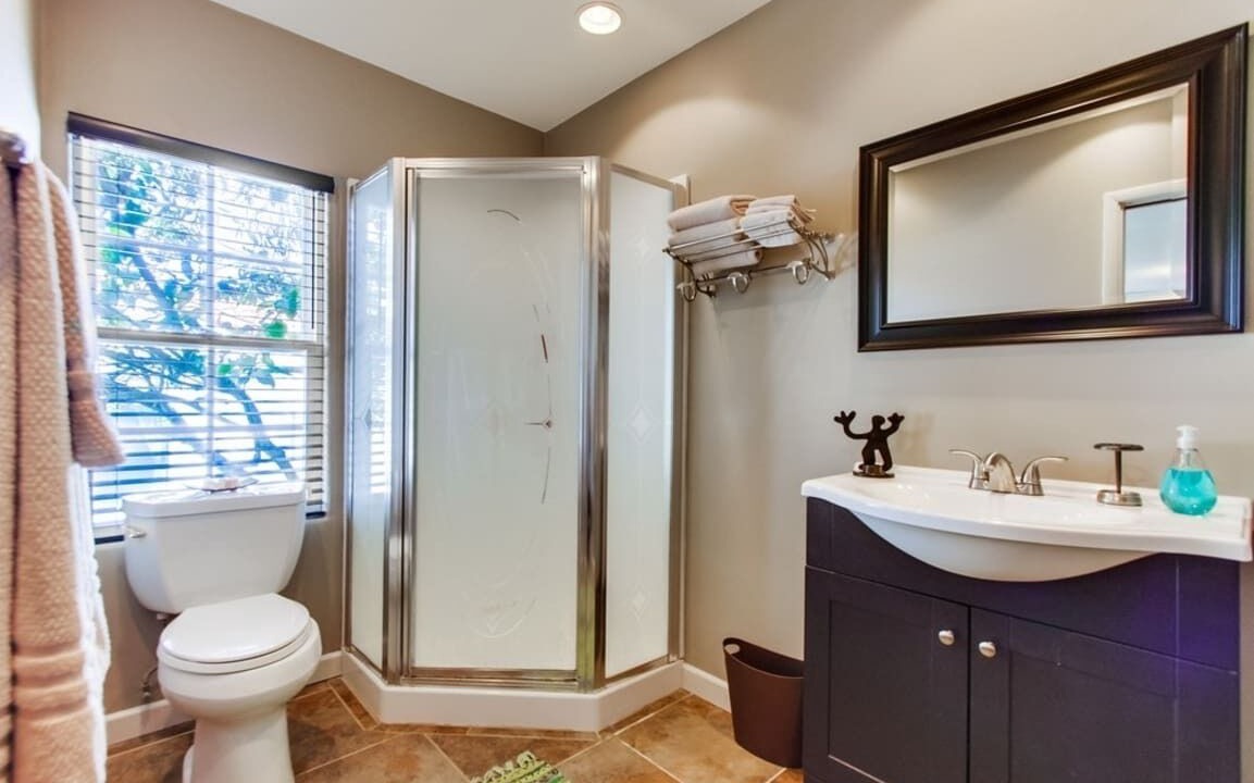 Photo of Bathroom in Sunset Cliffs