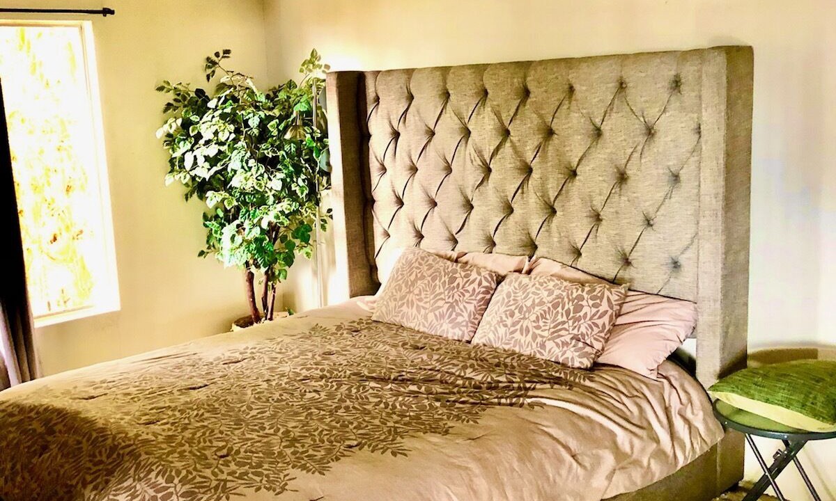 Photo of Bedroom in Hollywood Heights