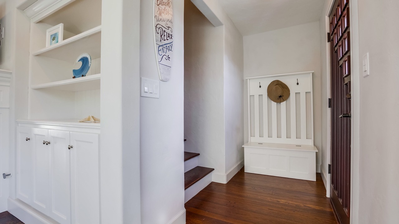 Photo of Bedroom in Village of La Jolla