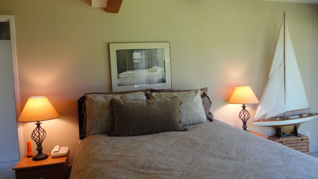 Photo of Bedroom in Tahoe Keys