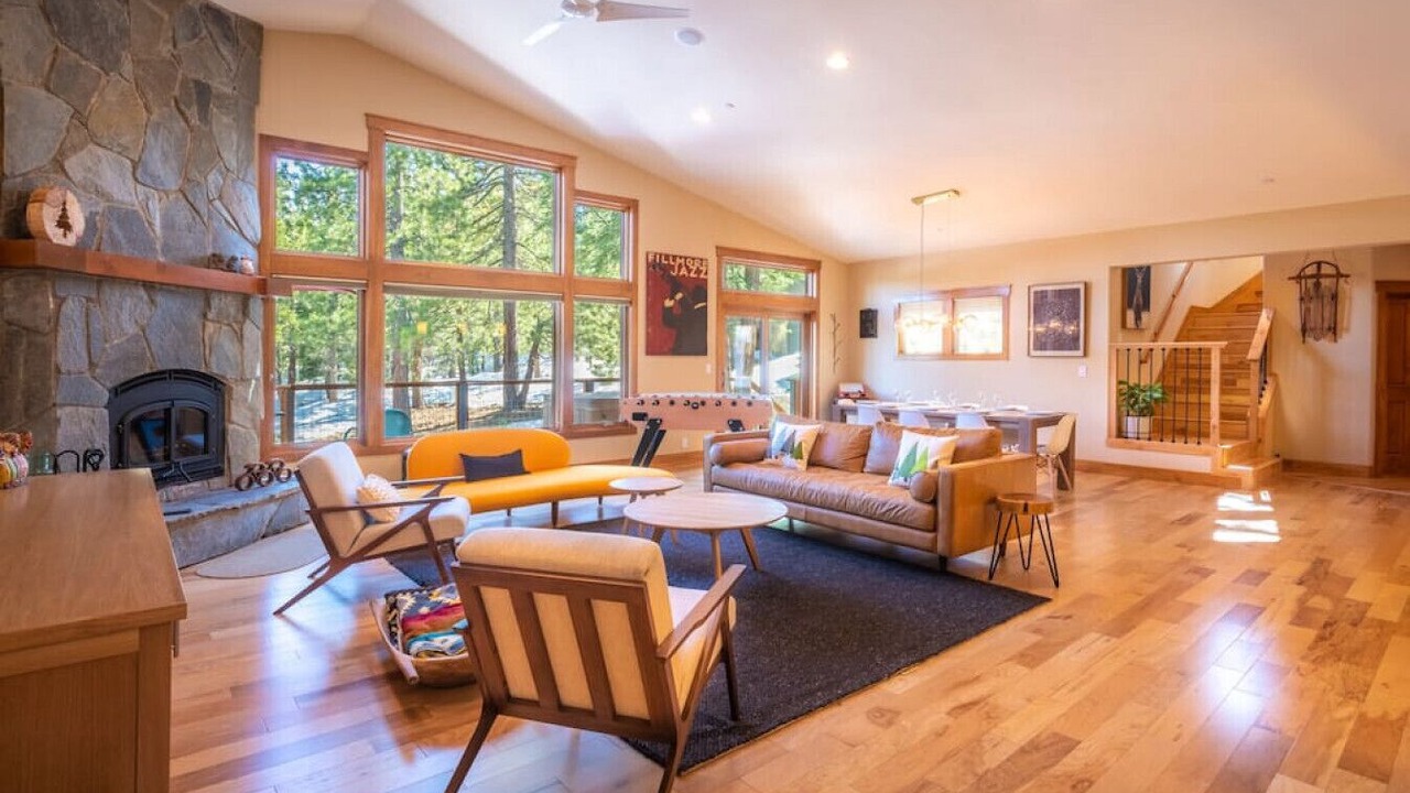 Photo of Livingroom in Truckee