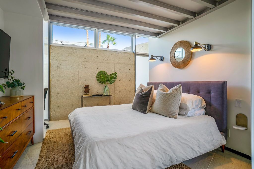 Photo of Bedroom in The Strand