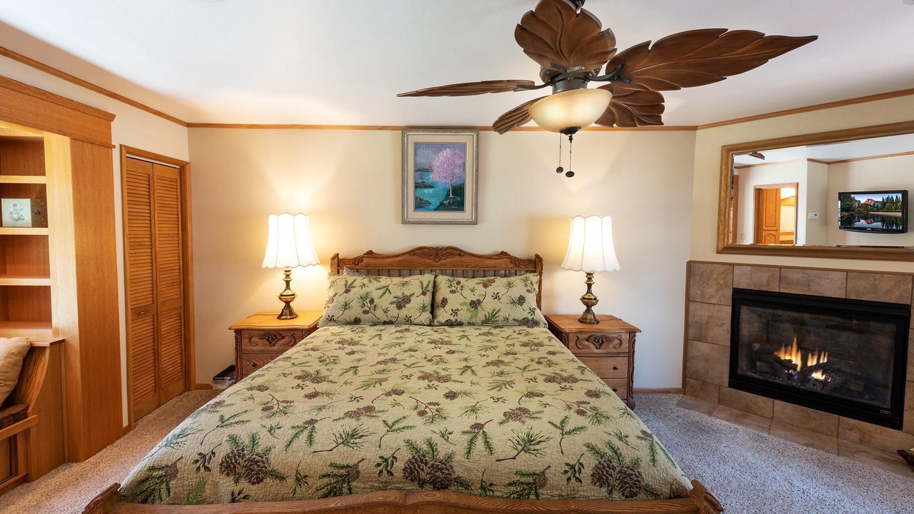 Photo of Bedroom in North Wawona