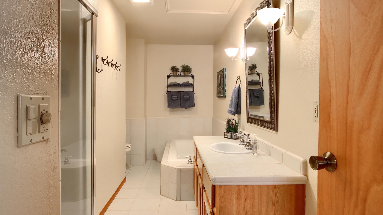 Photo of Bathroom in North Wawona