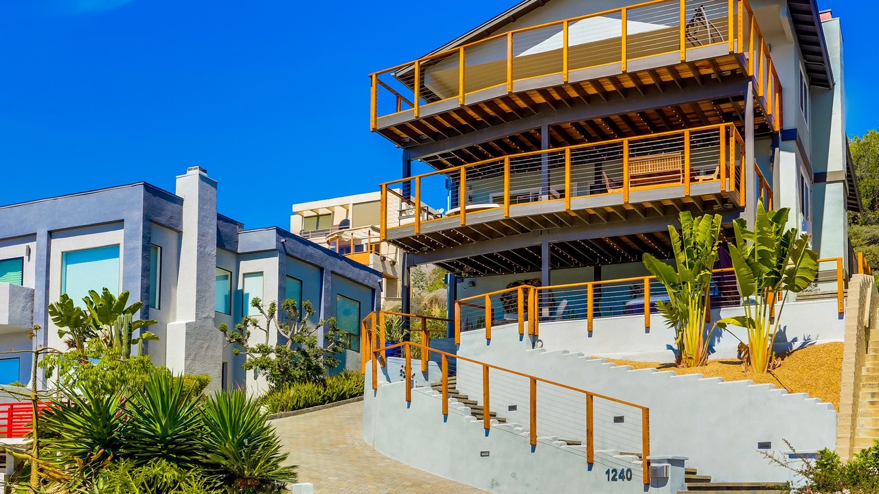 Photo of Others in La Jolla Mesa