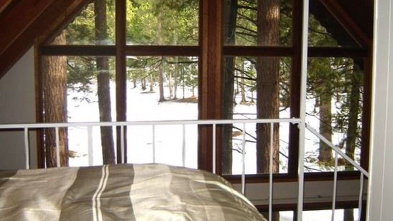 Photo of Bedroom in Groveland