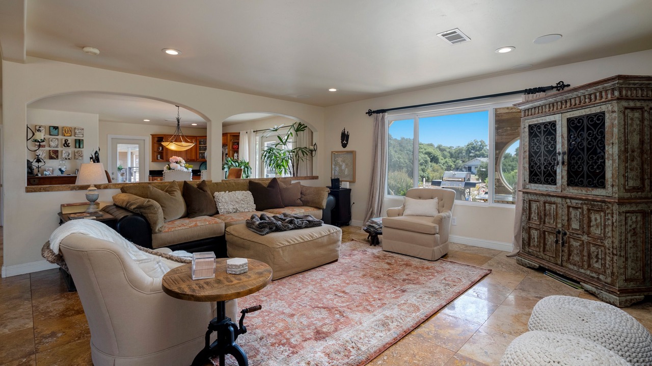 Photo of Livingroom in Callender