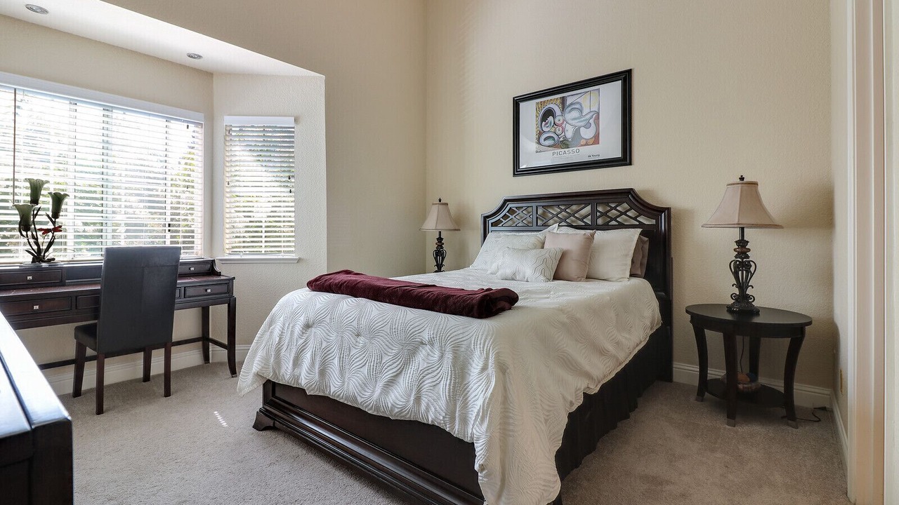 Photo of Bedroom in Alamo