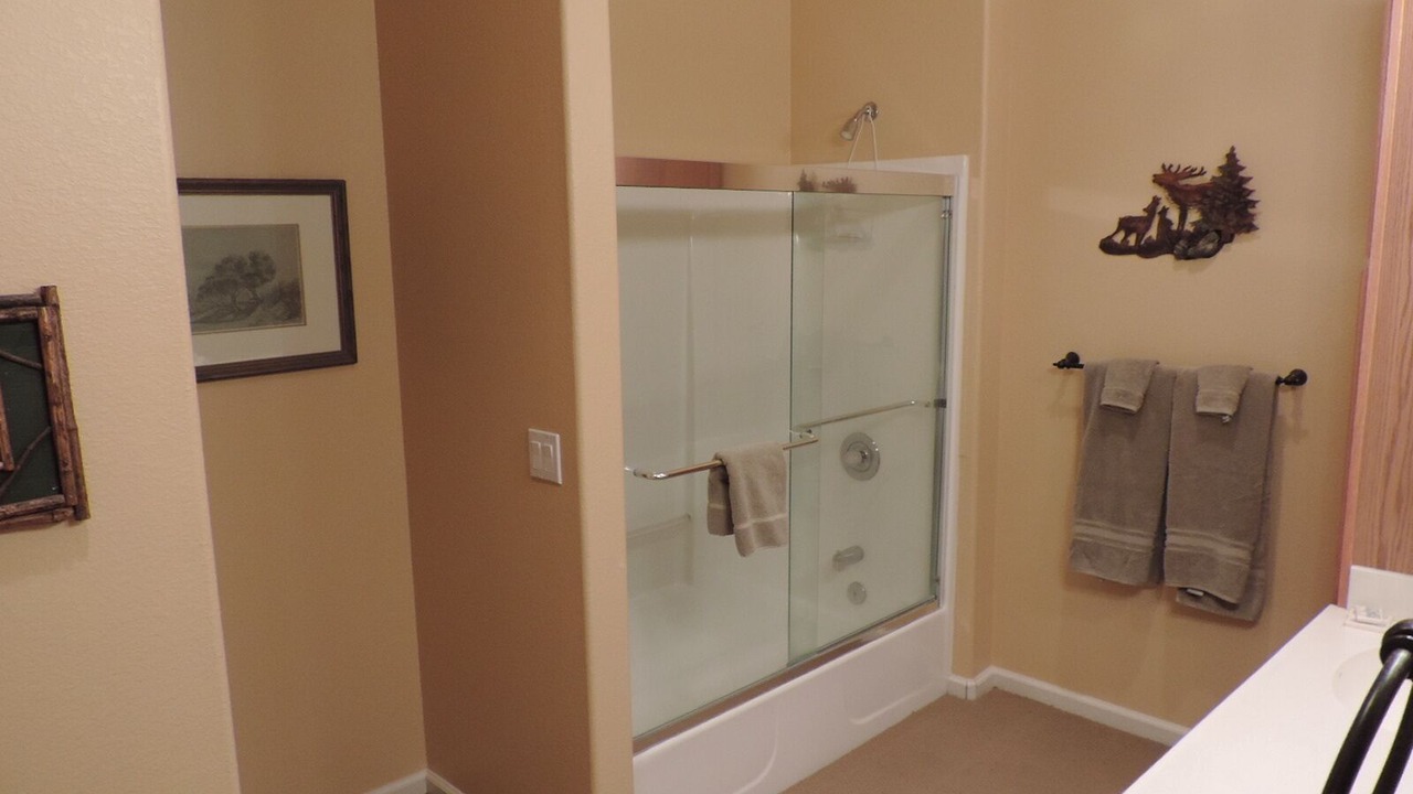 Photo of Bathroom in Whitehawk