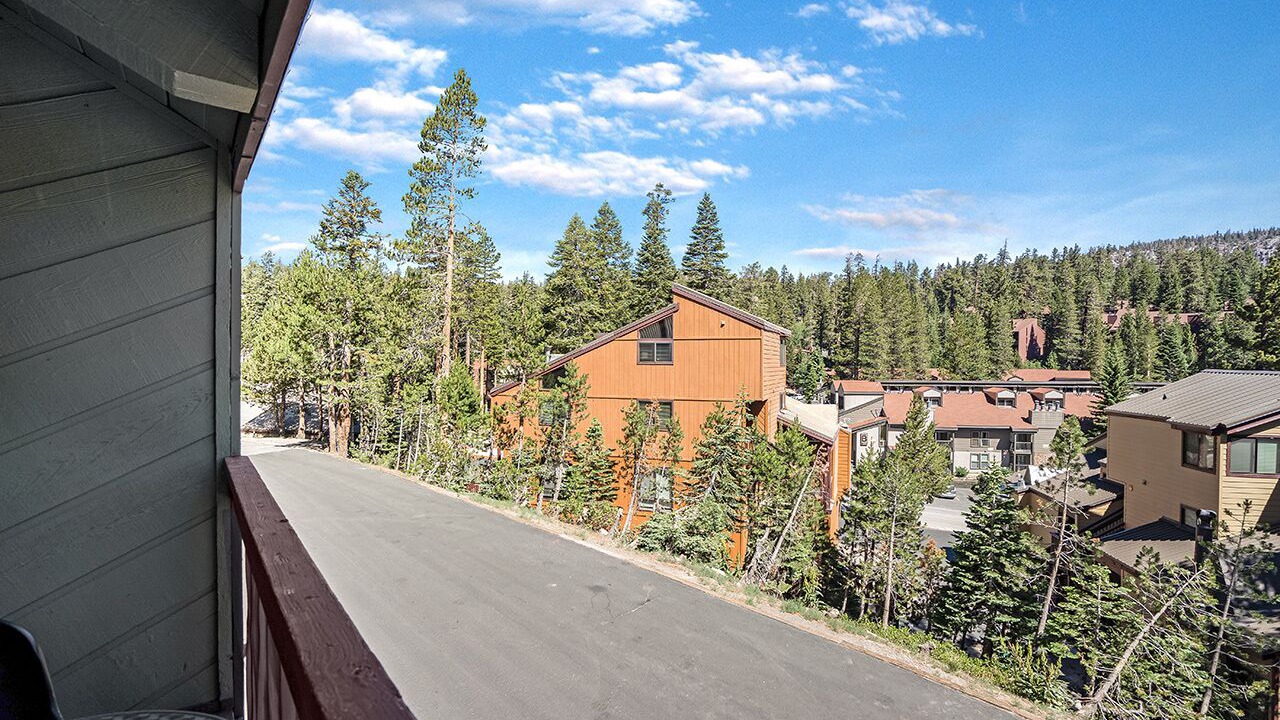 Photo of Patio Balcony in Mammoth Lakes