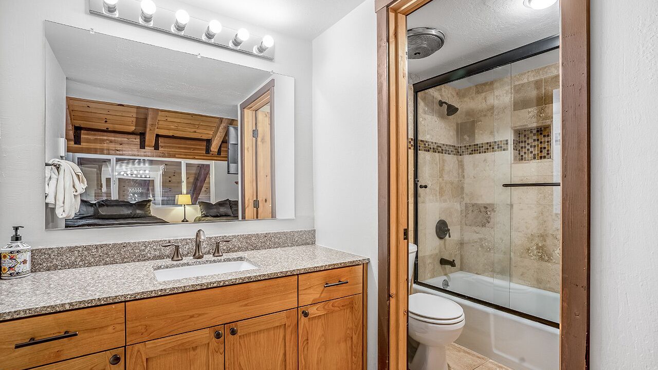 Photo of Bathroom in Mammoth Lakes