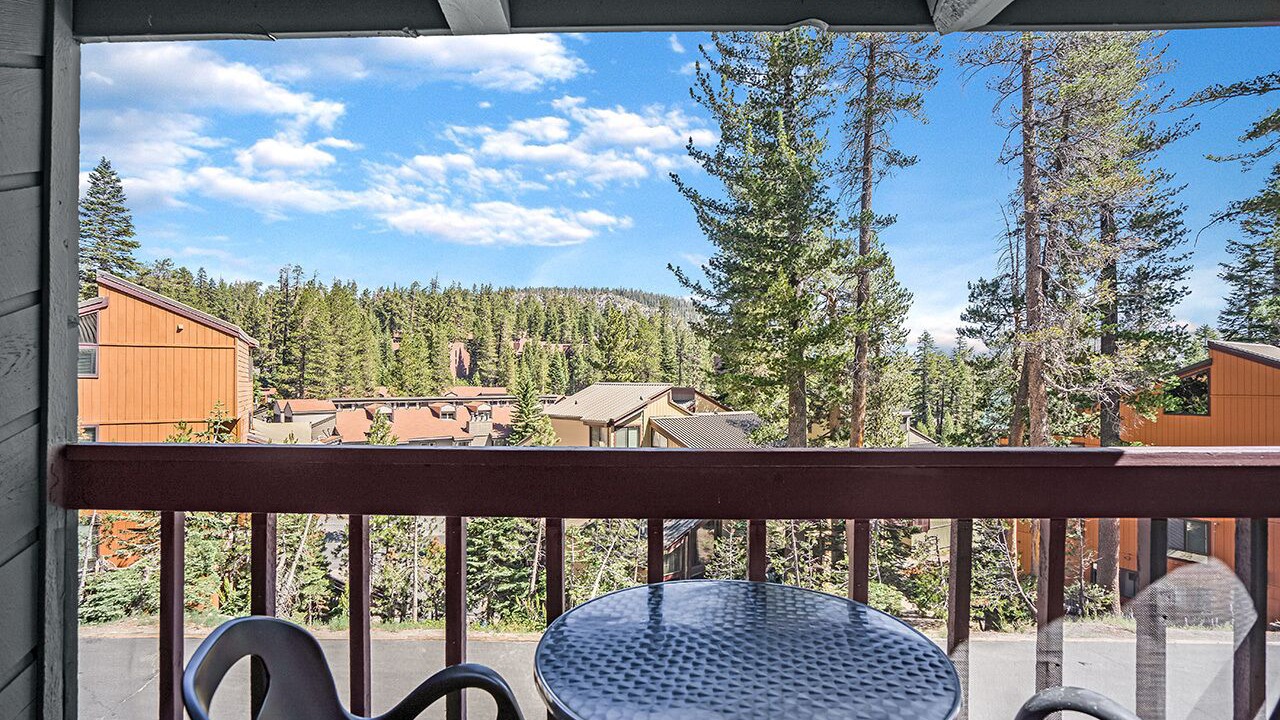 Photo of Patio Balcony in Mammoth Lakes