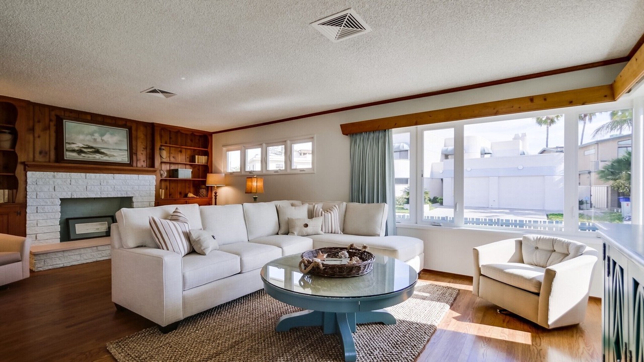 Photo of Bedroom in Crown Point