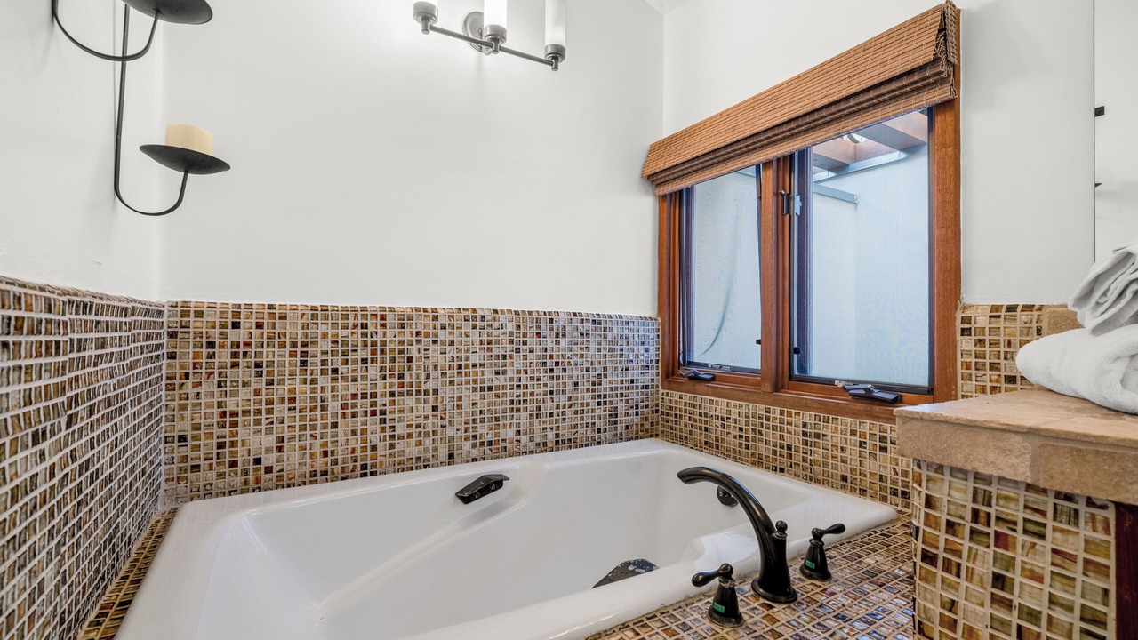 Photo of Bathroom in Avalon