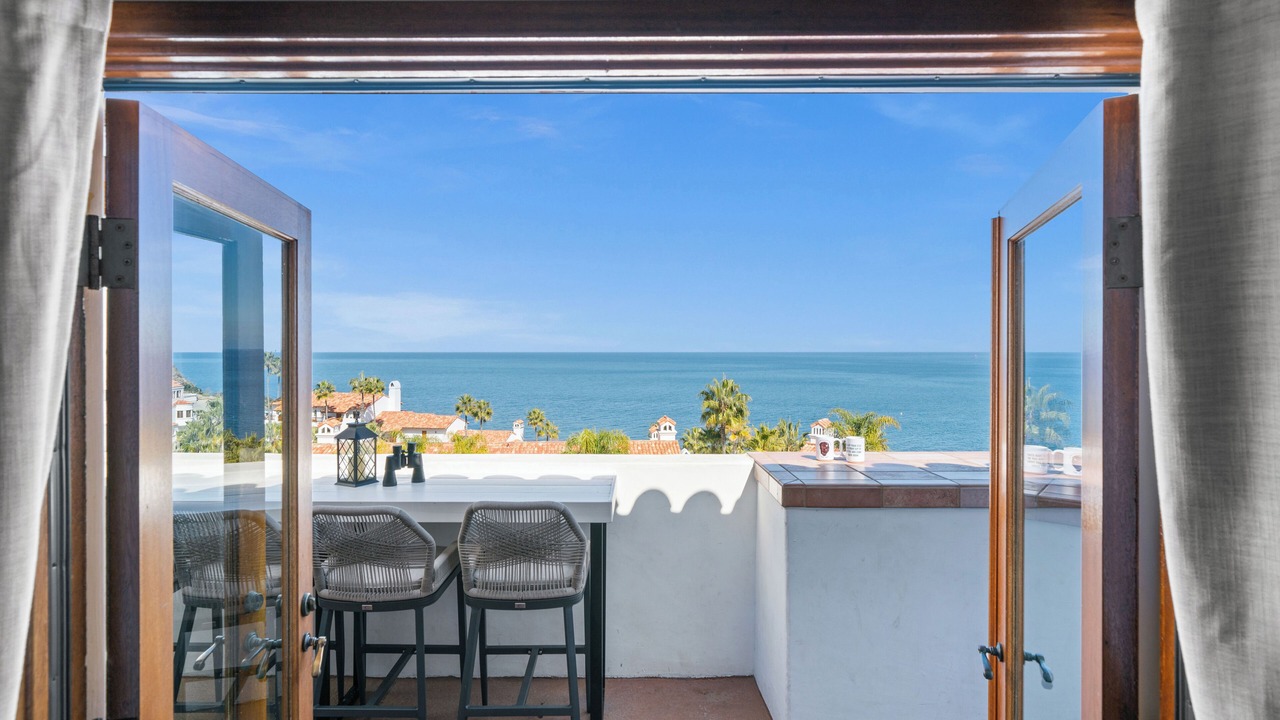 Photo of Outdoor in Avalon